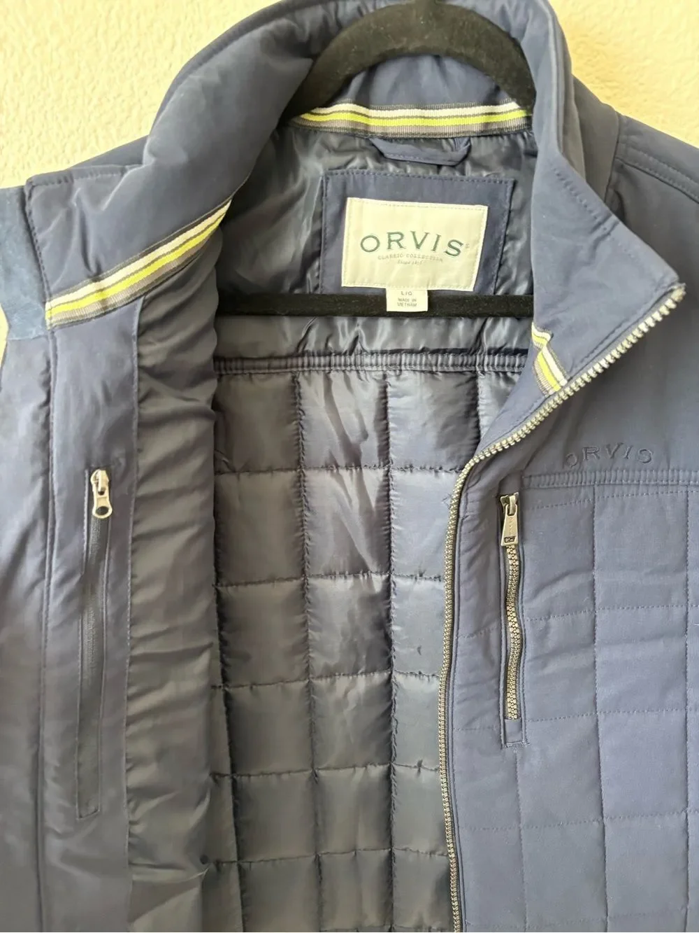 Orvis Quilted Navy Men's Vest with Zipper Size L NWOT